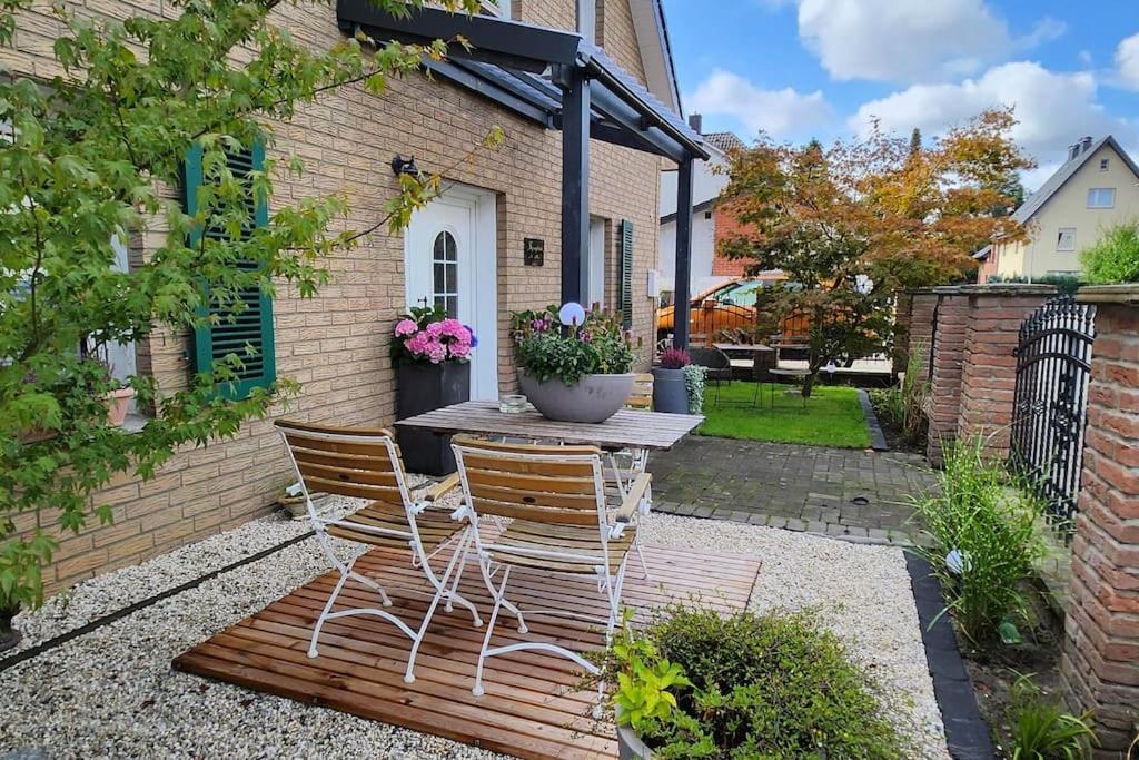 A La Maison Bielefeld City Nah Exteriör bild